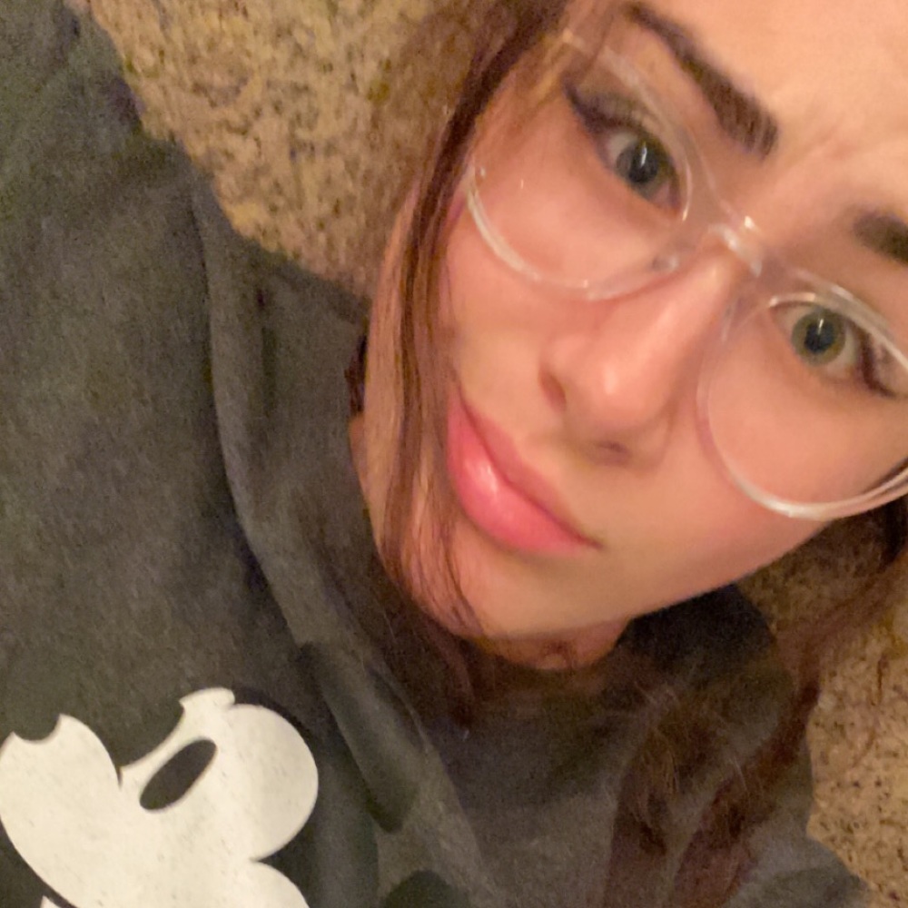 Meet your Posher, Kaleigh